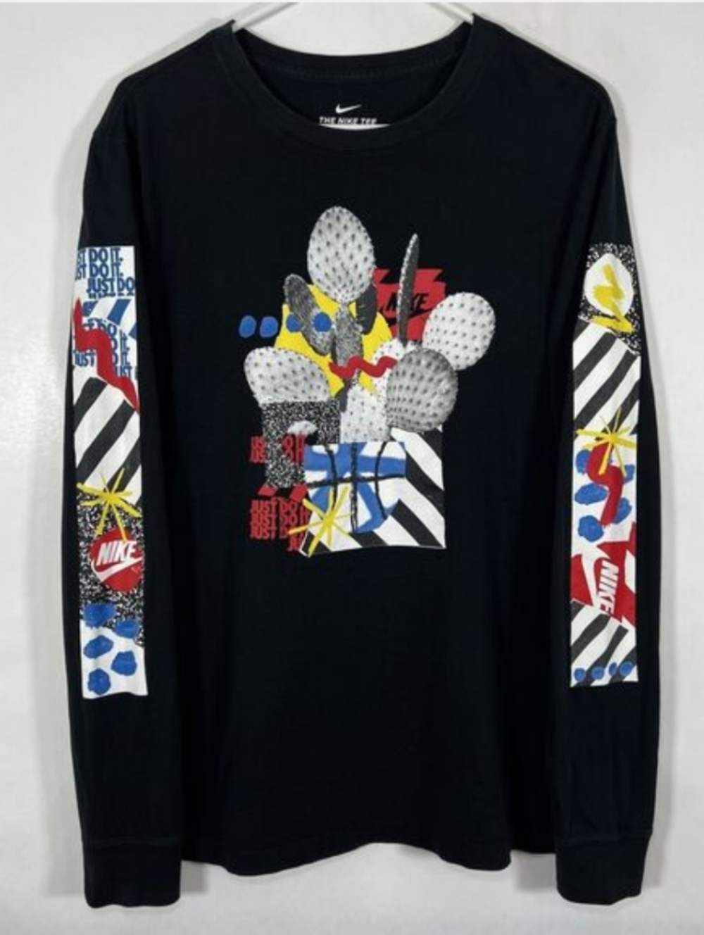 The Nike Tee Long Sleeve T Shirt Mens Size Large Black Cactus Graphic Sleeve Hit